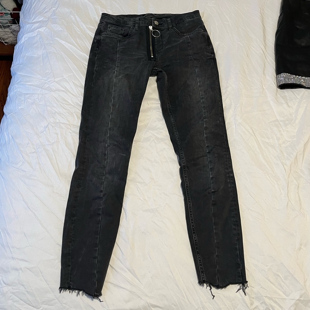 Zara Black zipper-detail jeans